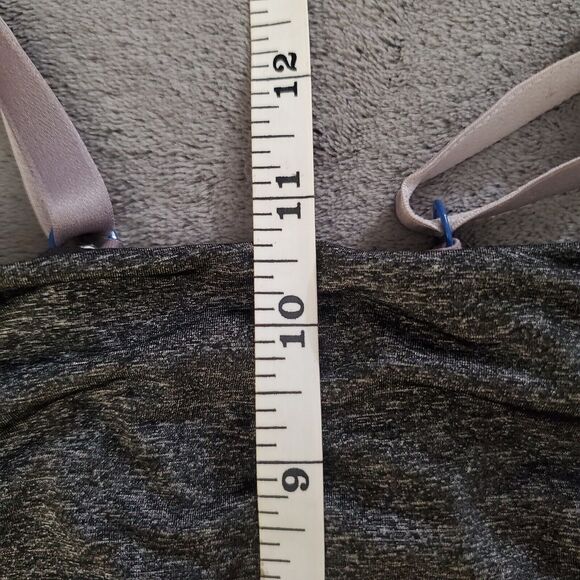 Victorias Secrets Gray Bralette Sports Bra Ombre Trim Criss-Cross Straps Large L - Picture 10 of 10